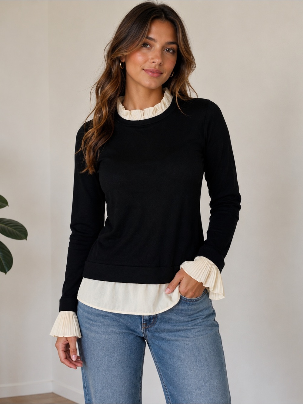 The Limited Layered Ruffle Collar Sweater Top Size Small Black & Ivory